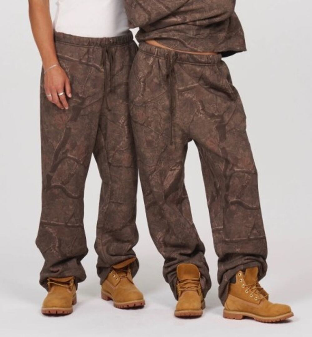 Dairy Boy Camo Sweatpants Women's Sz. L